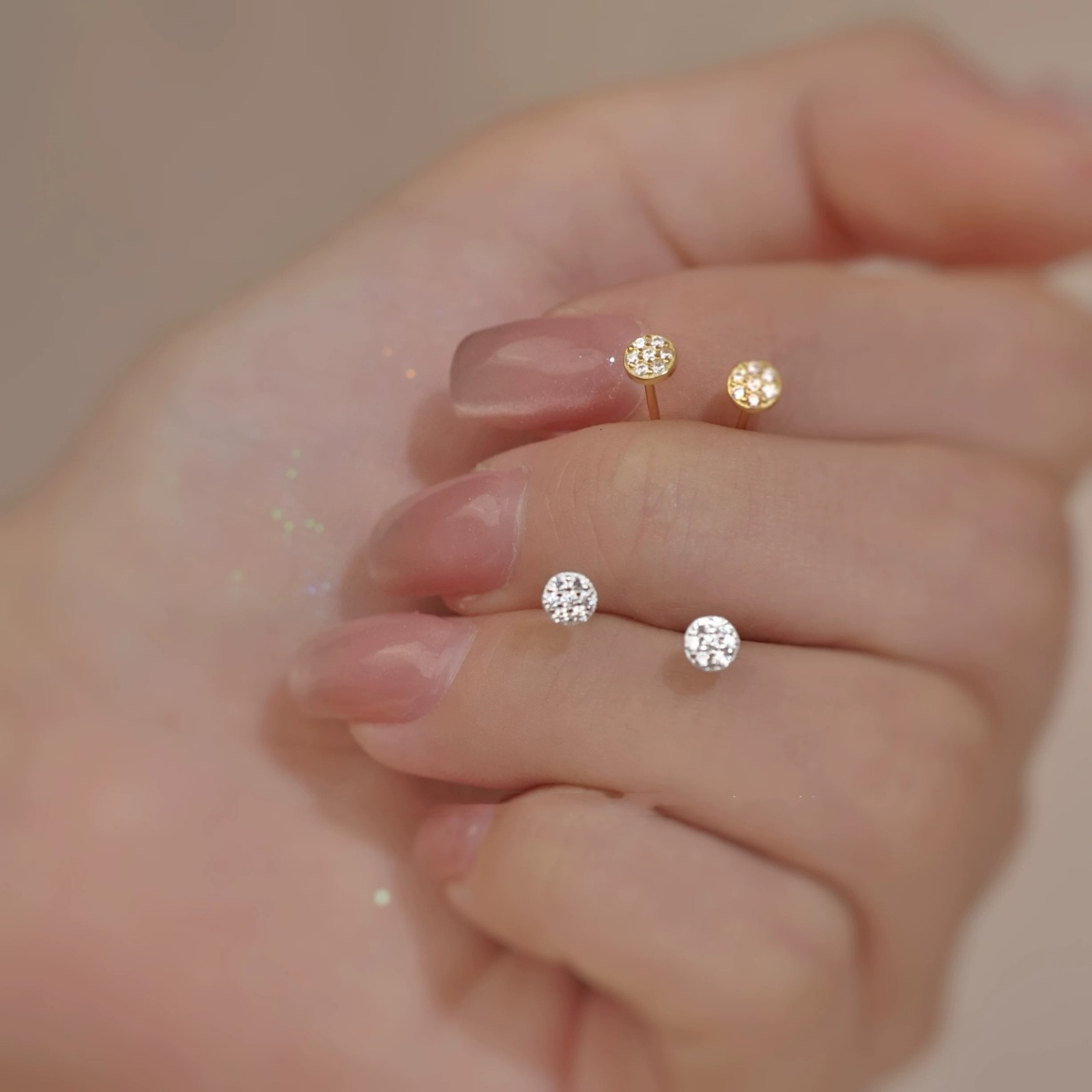 Sparkling Clear CZ Pavé Round Tiny Mini Stud Earrings Unisex Women Men Gift