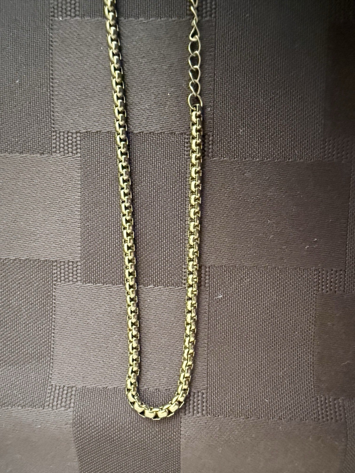 Beautifully Crafted Gold Tone Round Box Chain Extender Bracelet