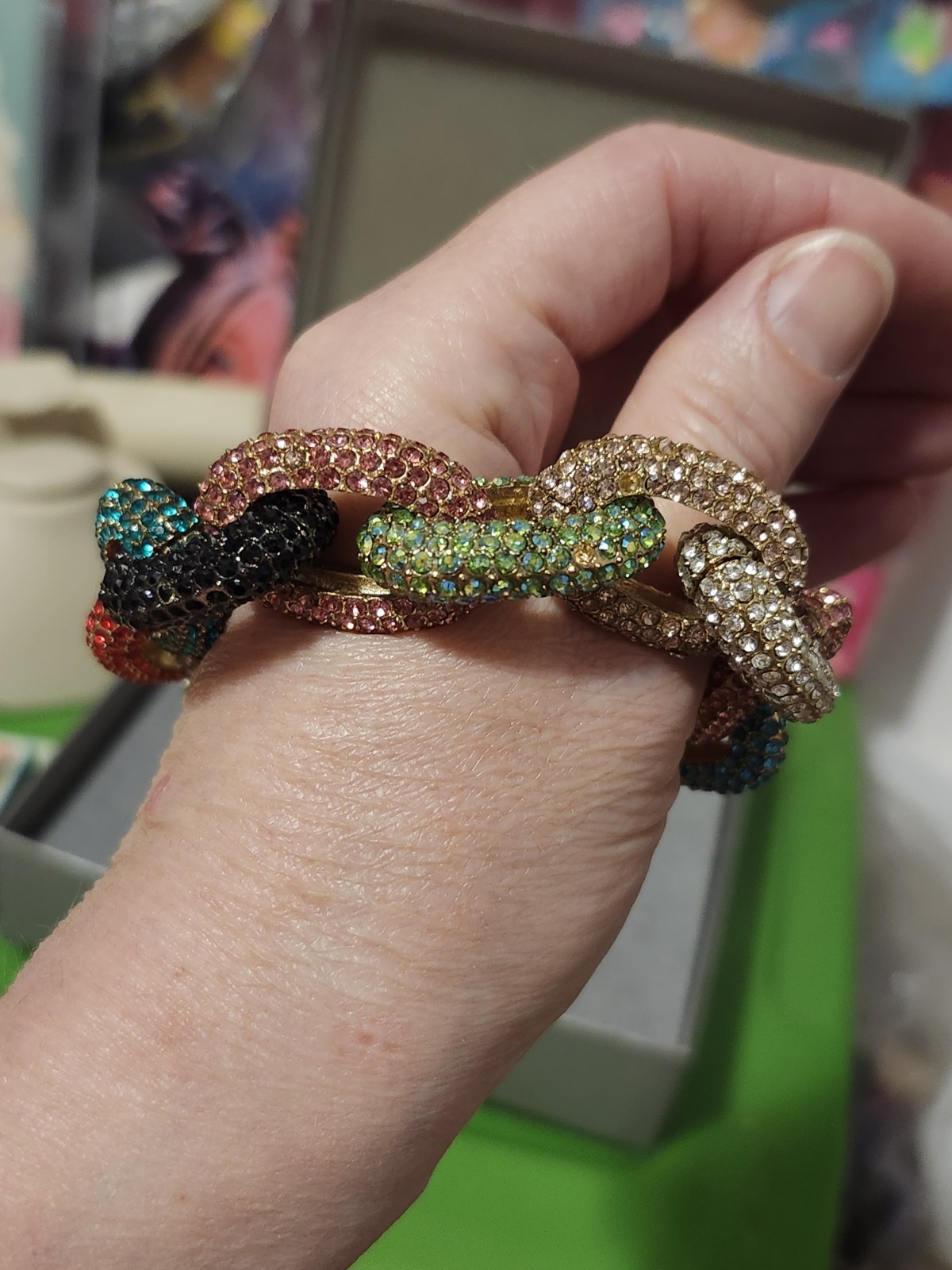 Fashion Statement Bracelet 8″-9″ Multicolor Pave Crystal Chunky Bold Chain Link