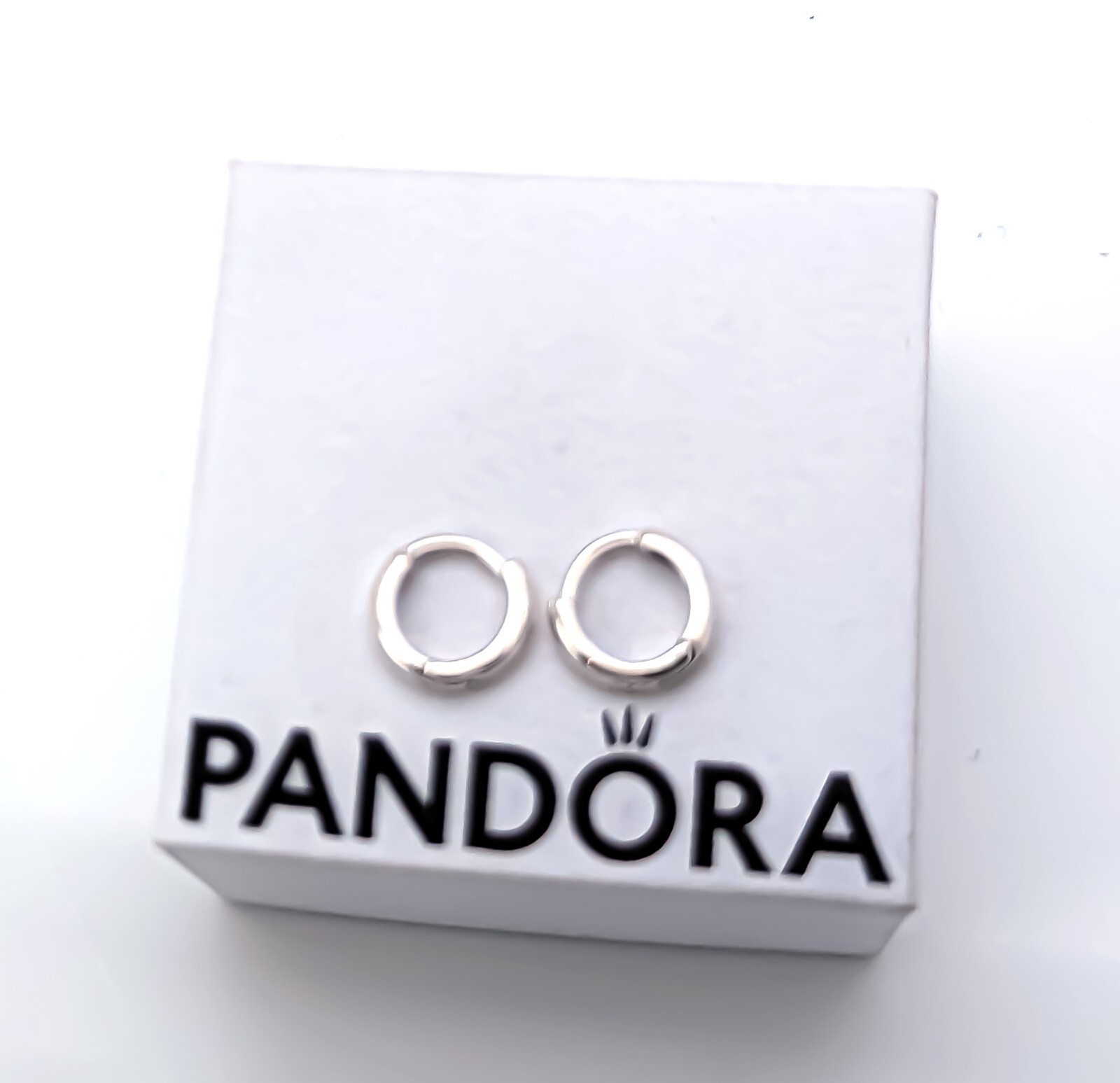 New 100% Authentic PANDORA 925 Silver Round Huggie Hoop Earrings 293286C00
