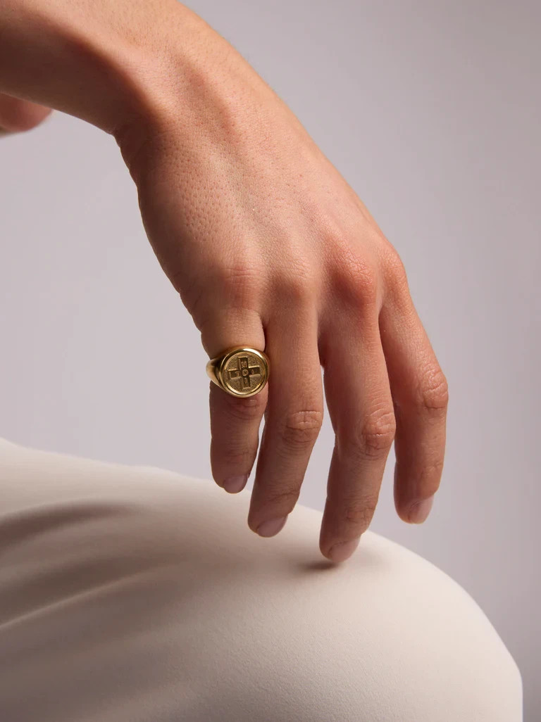 Gold Plated Moi Toi Signet ring brass metal statement band ring for gift