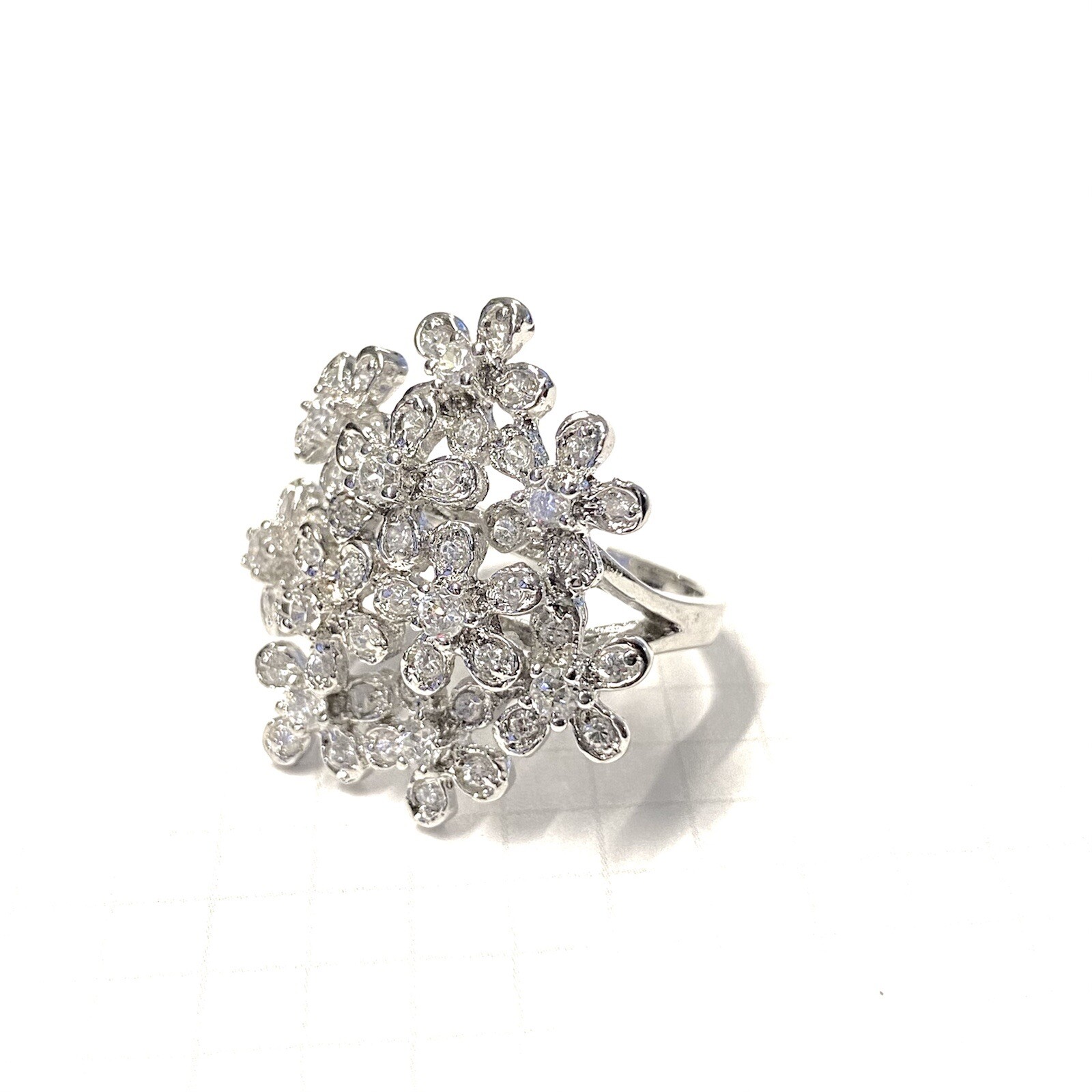 (SIZE 6,7,8,9) Large FLOWERS CLUSTER RING CZ Stones .925 STERLING SILVER