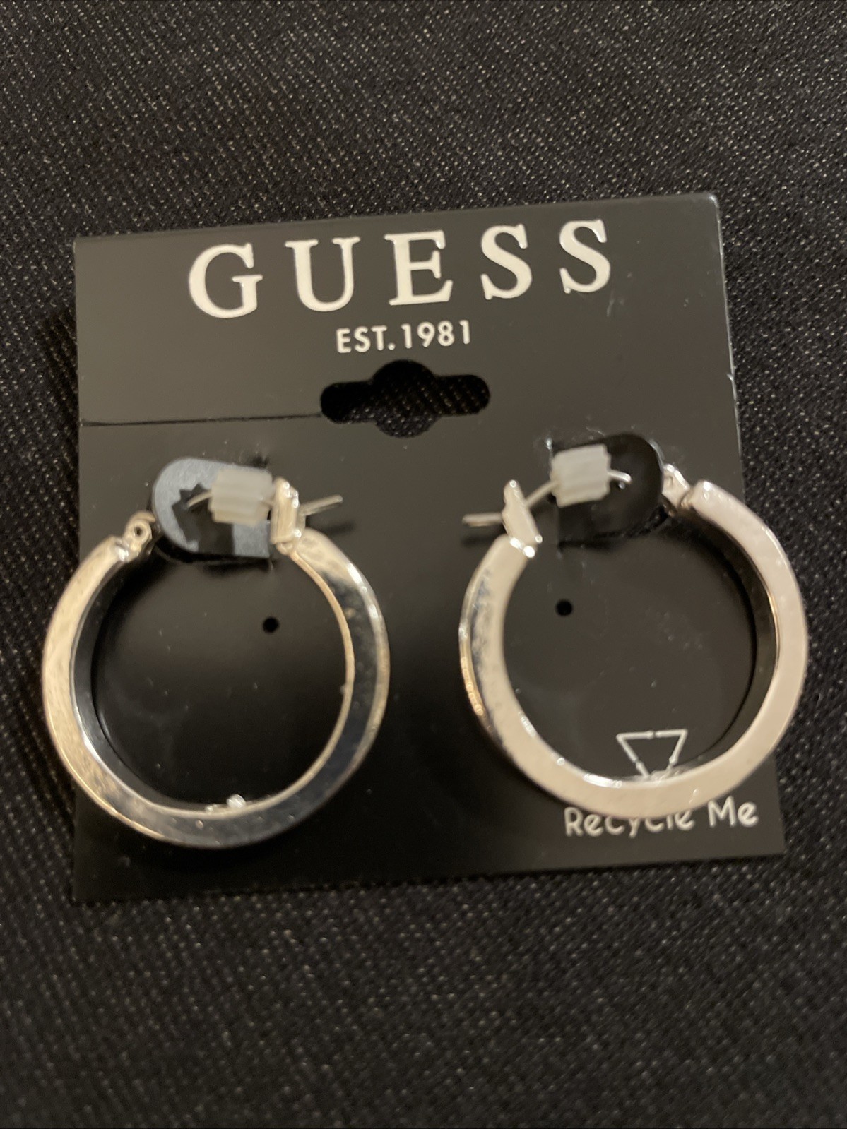 GUESS Brand New Silver Tone Hoop Earrings With Beveled Edge (NWT) Approx 1”