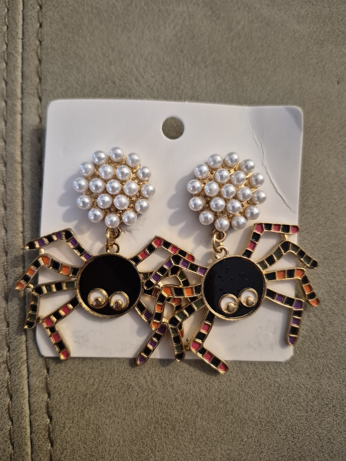 Halloween Spider Cluster Pearl Drop Earrings Gold Tone Multi Enamel Spooky Cute