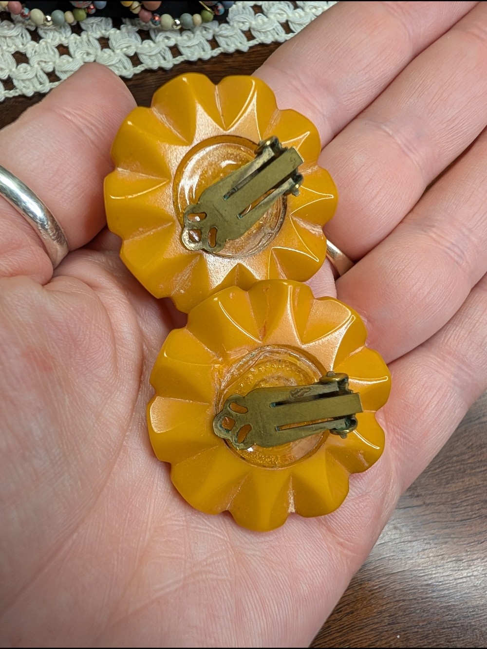 Bakelite Scalloped Edge Round Clip-On Earrings — Butterscotch Yellow