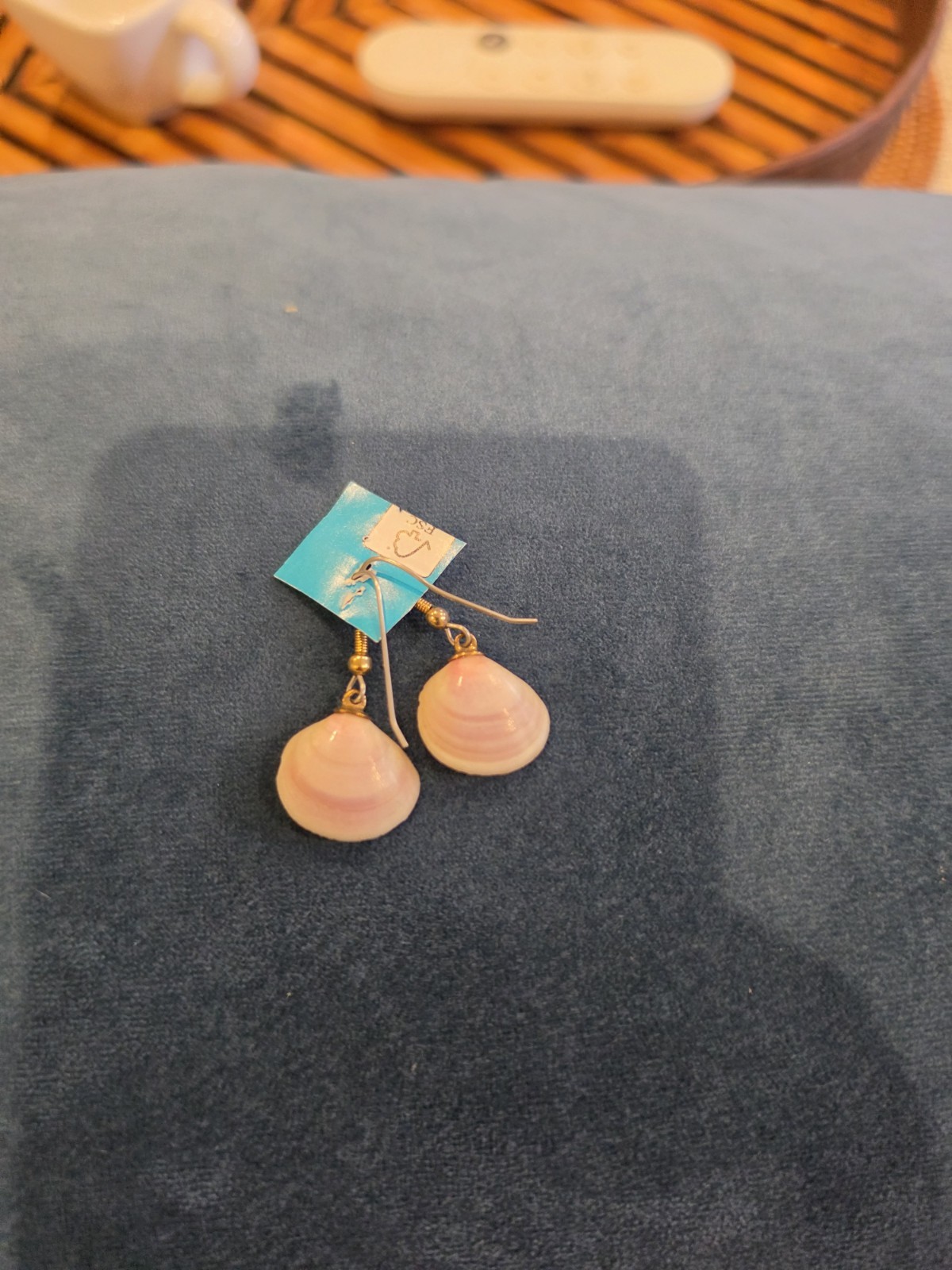 Vintage Natural Sea Shell Earrings Lot 2 Pairs Boho Coastal Dangle Stud Pearl