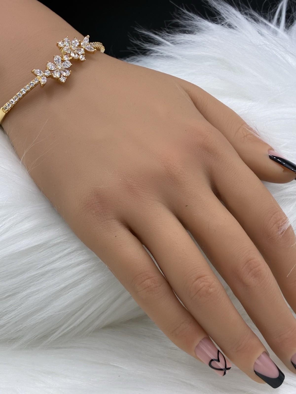 Jewelry- Bracelet- Zirconia Rose Golden Flower Fancy Elegant For Any Occasion