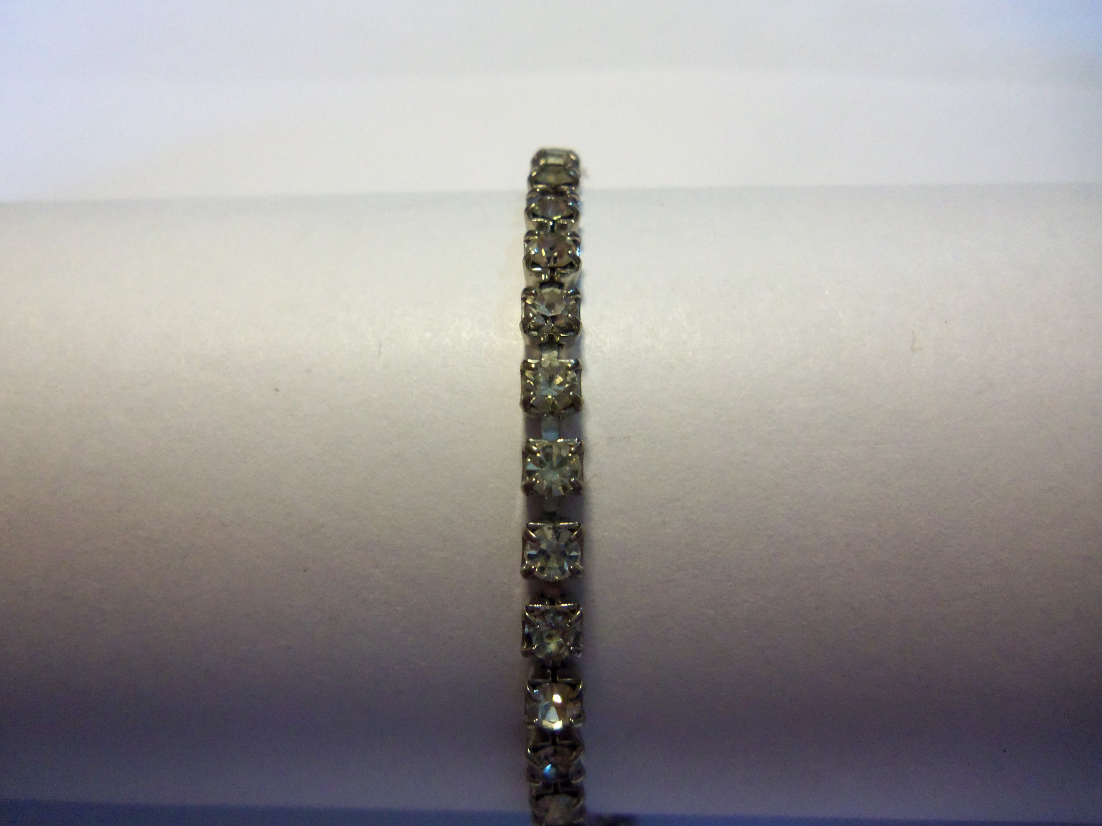 Silver Tone Clear White Gem Tennis Bracelet 6 3/4″ Studded CZ Sparkle