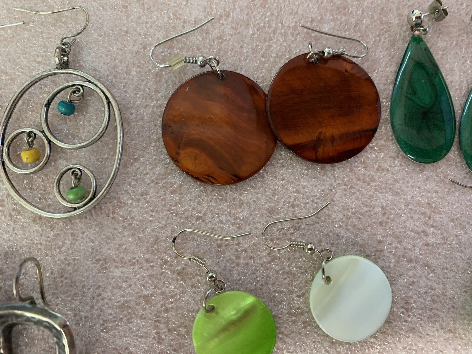 8 Pair Earrings Great Assortment Beads Dangles Dressy Casual
