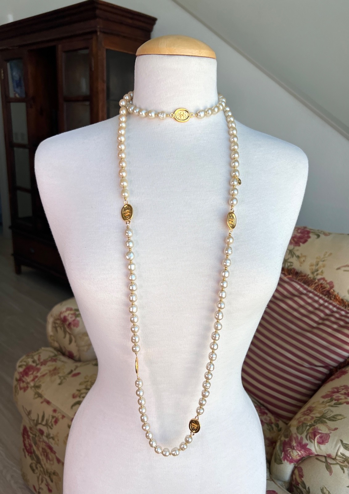 MINT Vintage CHANEL 1981 24K CC Station Faux Pearl Sautoir Necklace Goossens 62″