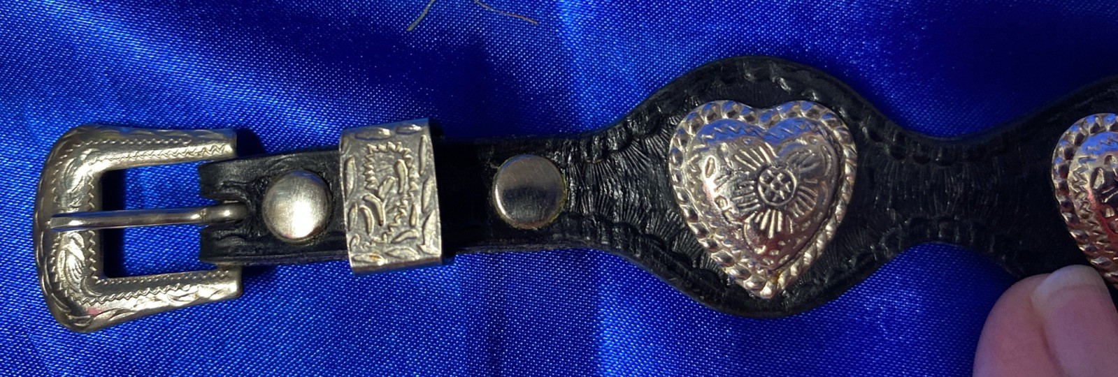 Western Womens Bracelet 9 1/2 x 1/2 in Leather Belted Cowboy And Silver Heart