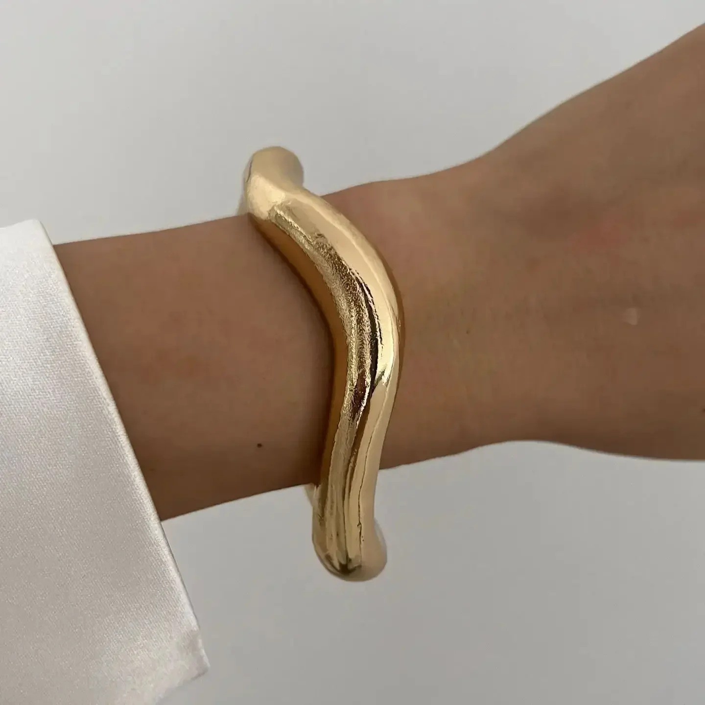 Women Vintage Wide Cuff Bangles Hip Hop Punk Gold Silver Color Bracelets Jewelry