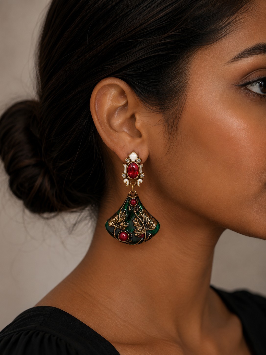 Elegant Palace Style Green Enamel Lotus Leaf Fan Shaped Earring. Women’s Jewelry
