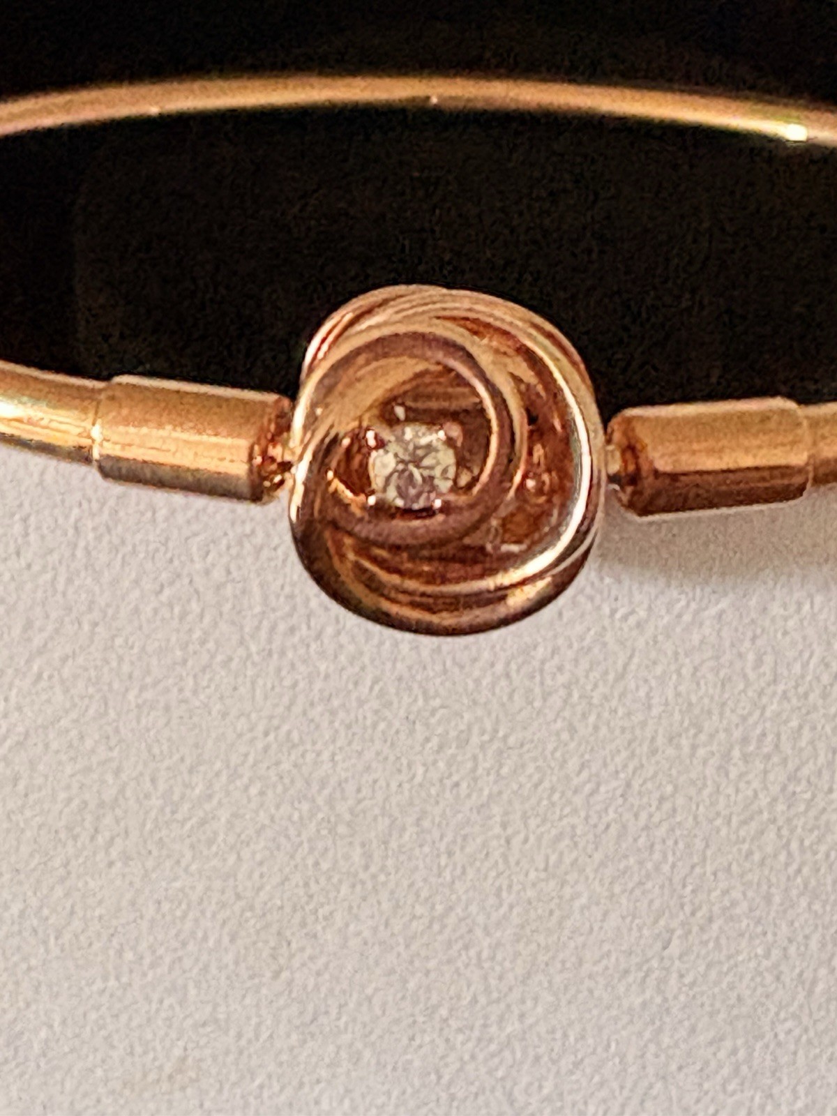 Pandora Moments Encircled Clasp Bangle 14k rose gold plating