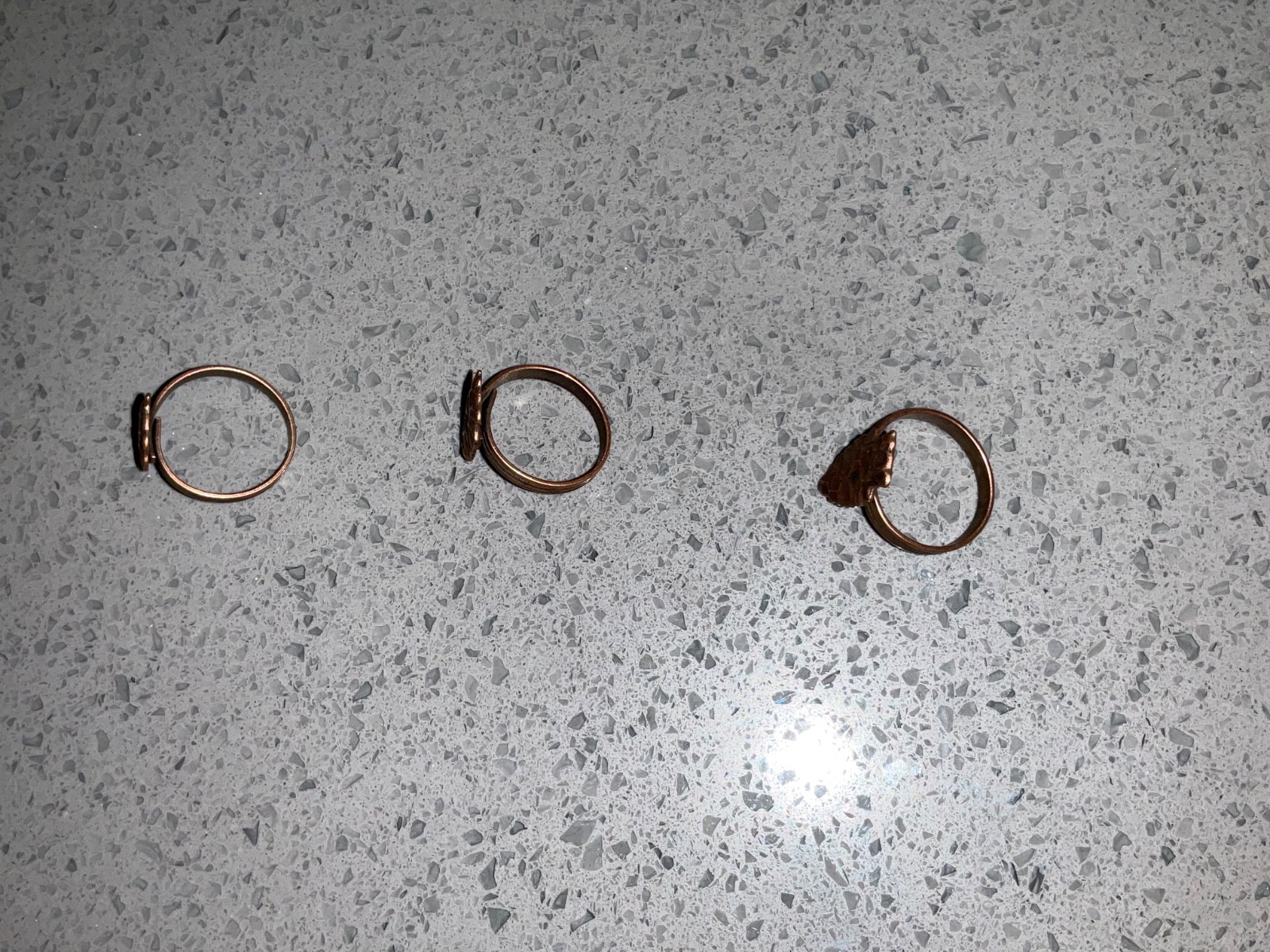 ARROWHEAD RINGS, VINTAGE – 3 IN LOT