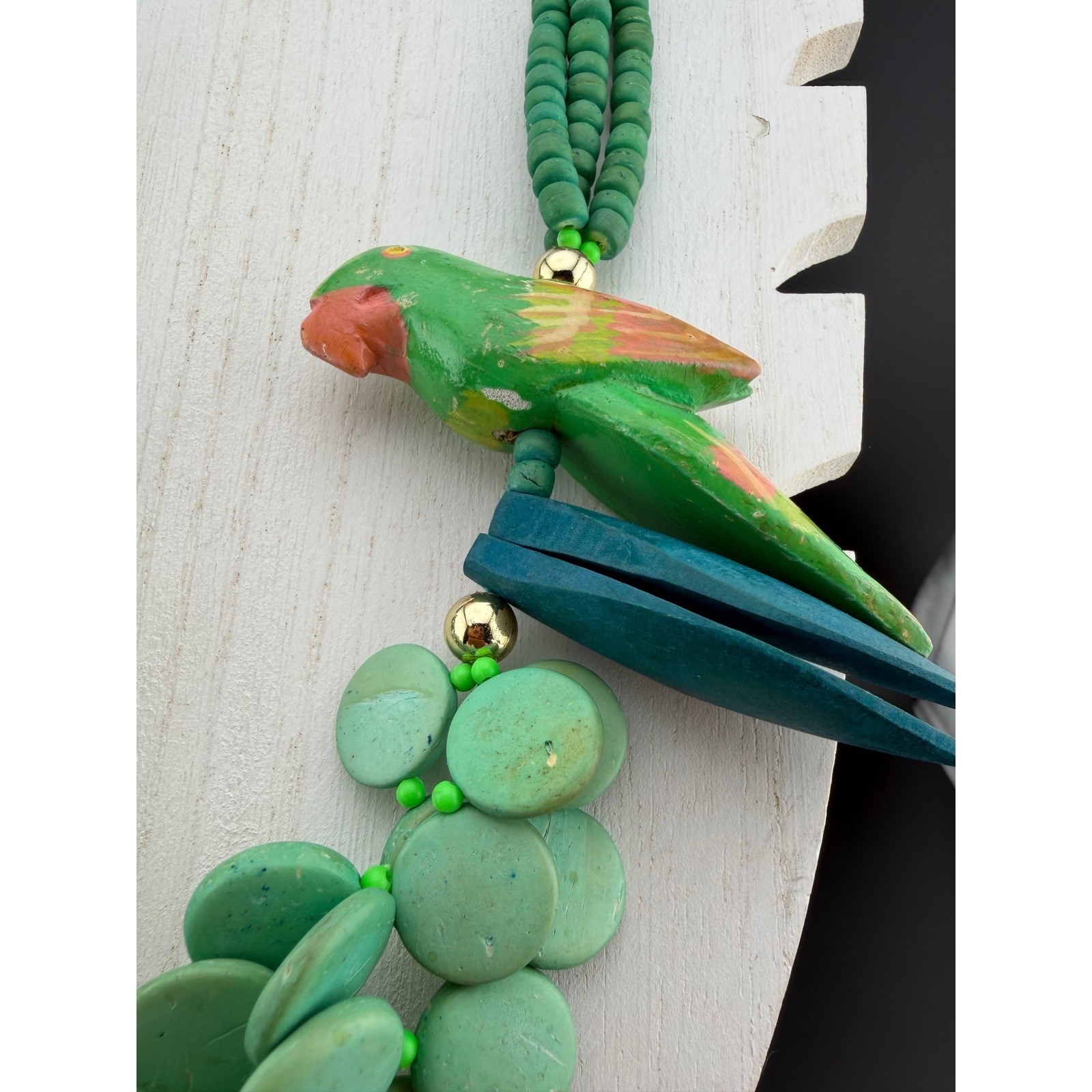 Parrot Wood Beaded 26 Inch Necklace Green Tropical Island Bird Statement Vintage