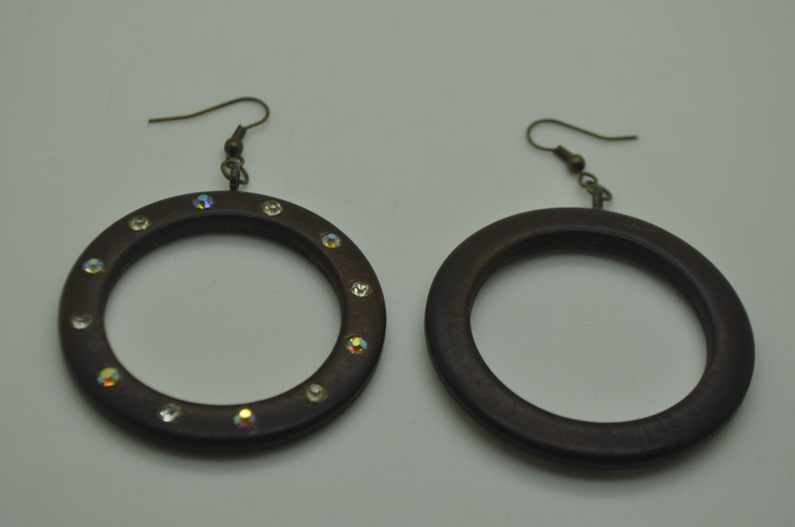 high quality vintage darkbrown 2 inch round Wood with stone Bohemian Earrings