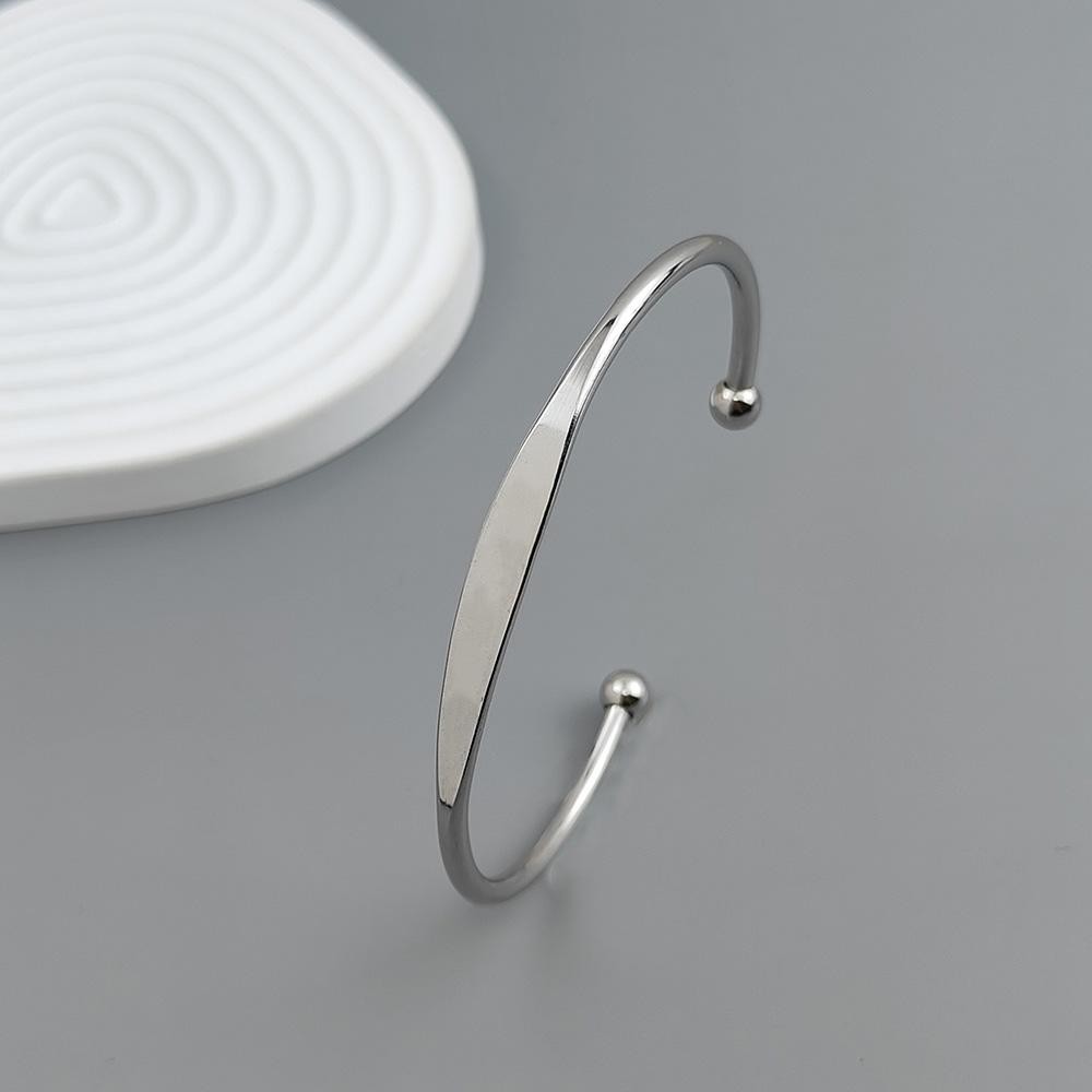 Classic C-Shaped Spherical Gold-Plated Stainless Steel Bracelet – Waterproof