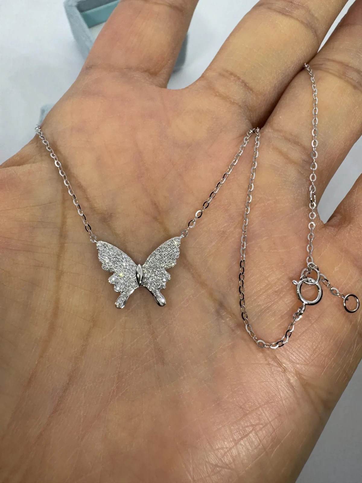 Lab Grown 1.00 Ct Round EF VS Diamond Butterfly Shape Necklace in 14K Gold