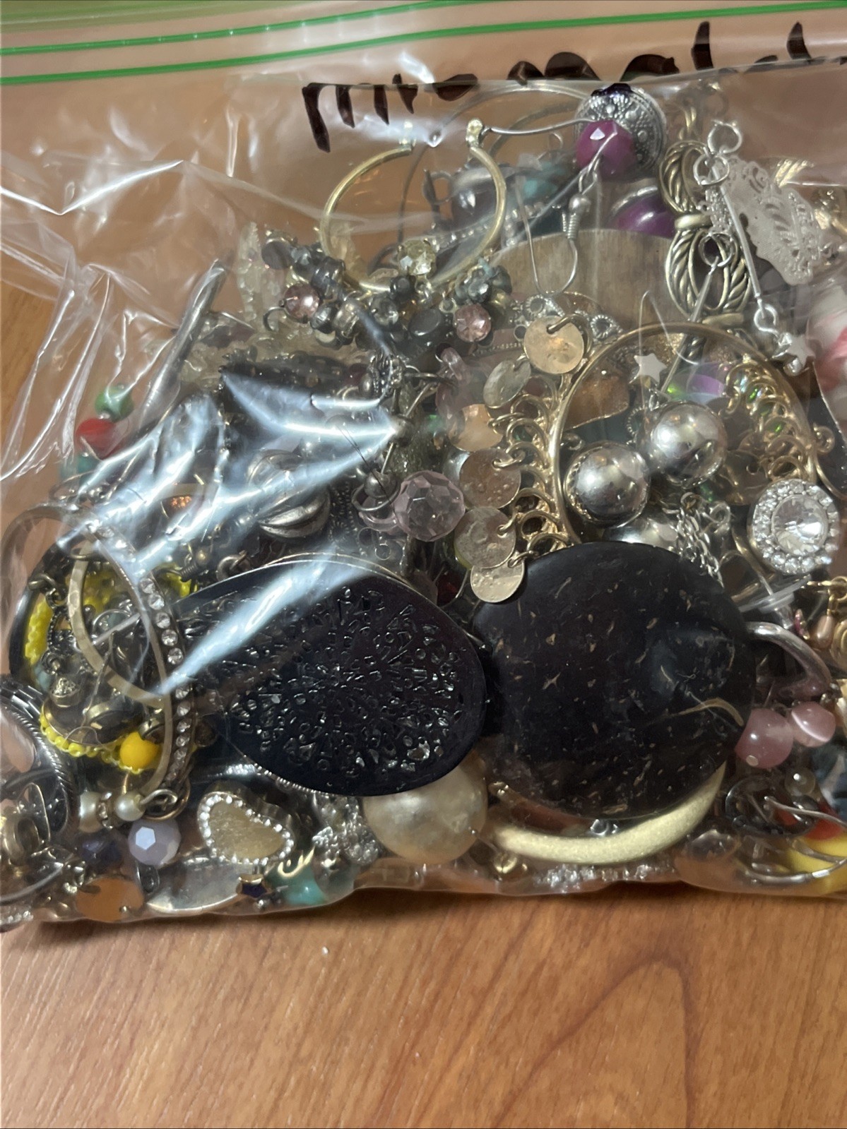 Womens Mismatch Earrings 1 Lb Mixed Materials DIY Craft Crafters Lot Vtg To Now