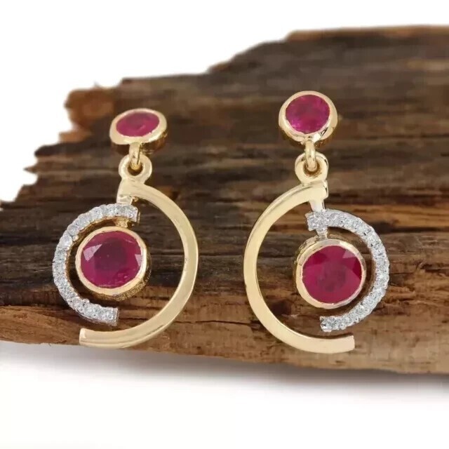 2 Ct Round Cut Simulated Red Ruby Women’s Drop Earring In 14K Yellow Gold Plated