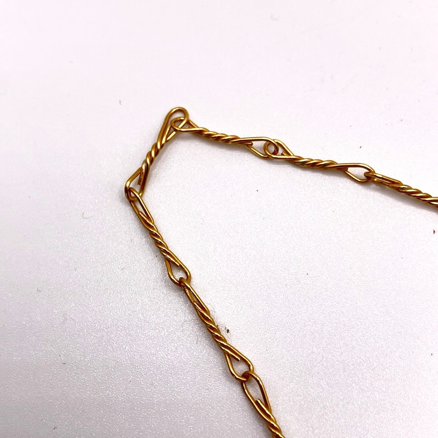 Red glass bead necklace decorative gold tone metal 40cm chain vintage Boho