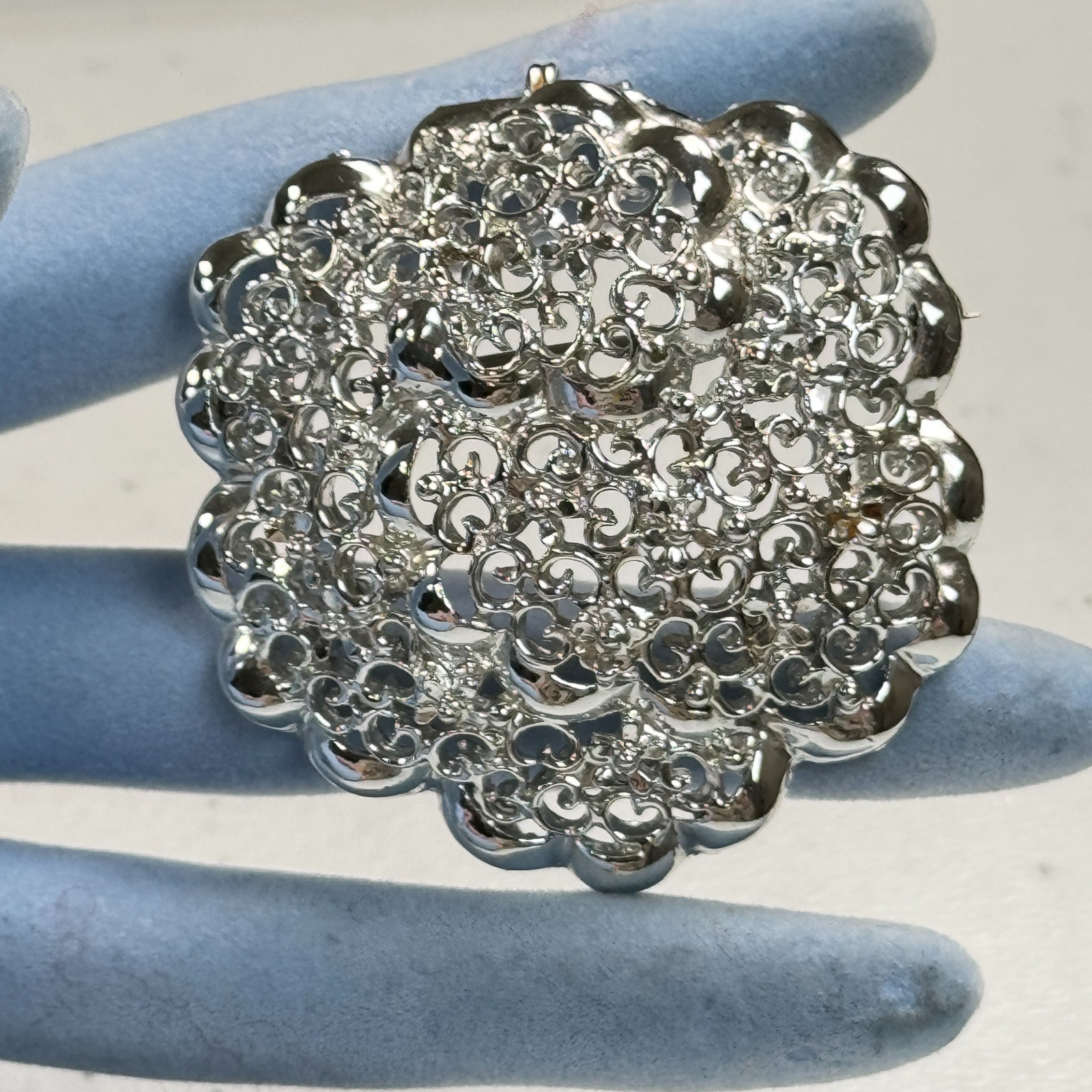 Vintage Silver Tone Filigree Round Brooch Openwork Scalloped Edge MCM Pin
