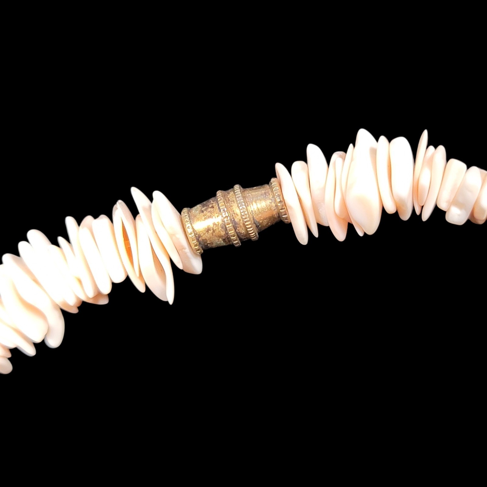 VTG 70s Pink Queen Conch Shell Heishi Bead Necklace 17″ Boho Coastal Beachy