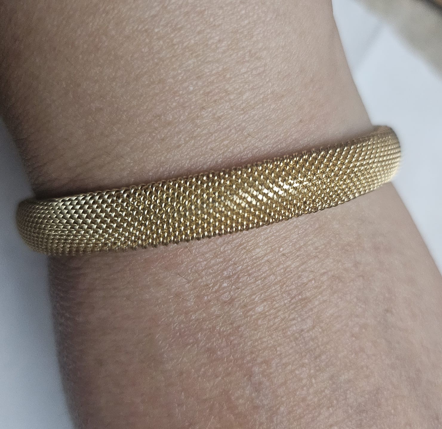 Set of 2 Gold Tone & Silver Tone Mesh Bangle Bracelets Textured Cuff Fashion Jew