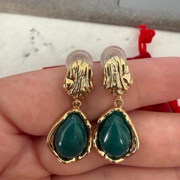 Gold Tone Emerald Green Teardrop Dangle Statement Earrings