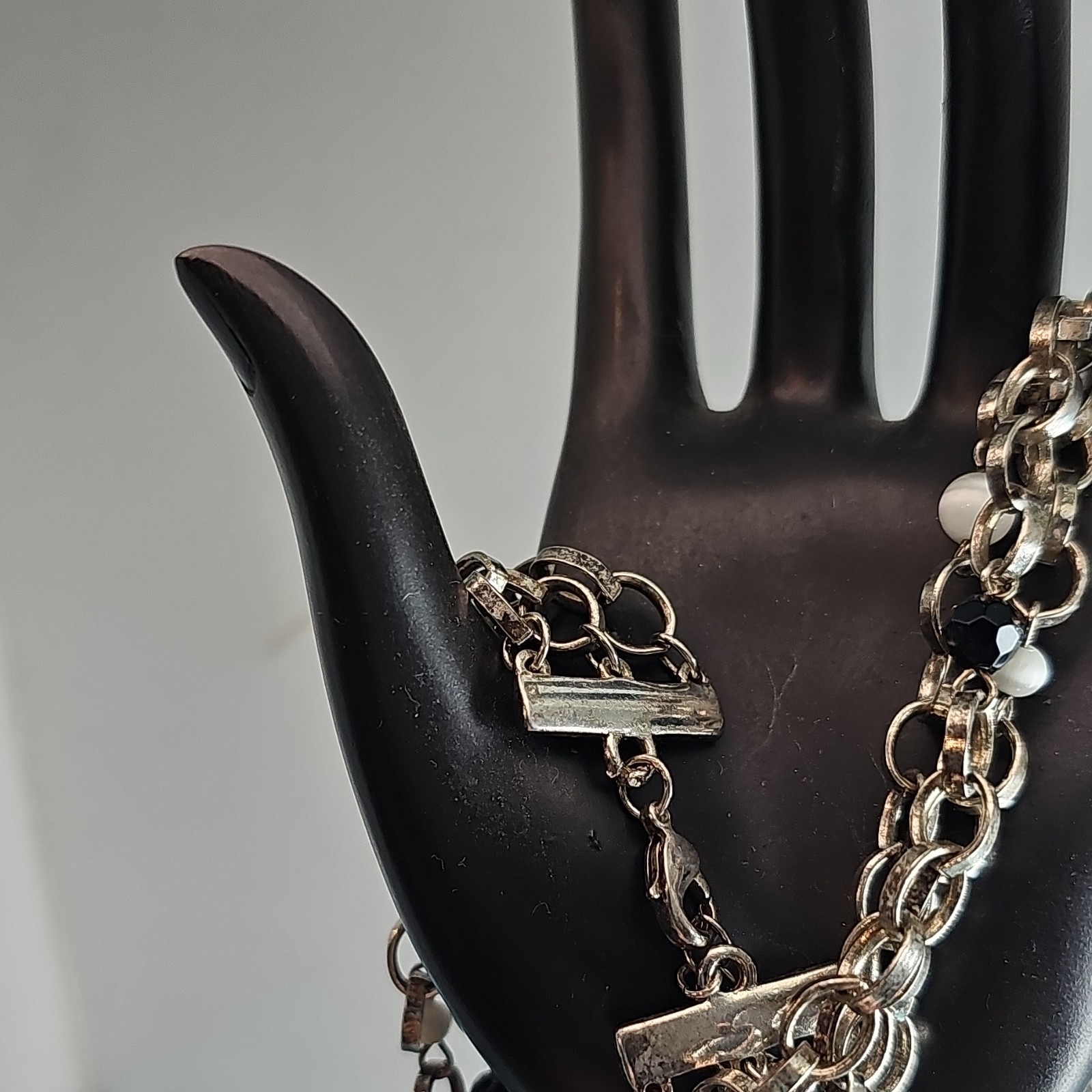 Silver Tone Round Link Chain Bracelet Black White Clear Glass Beads Toggle