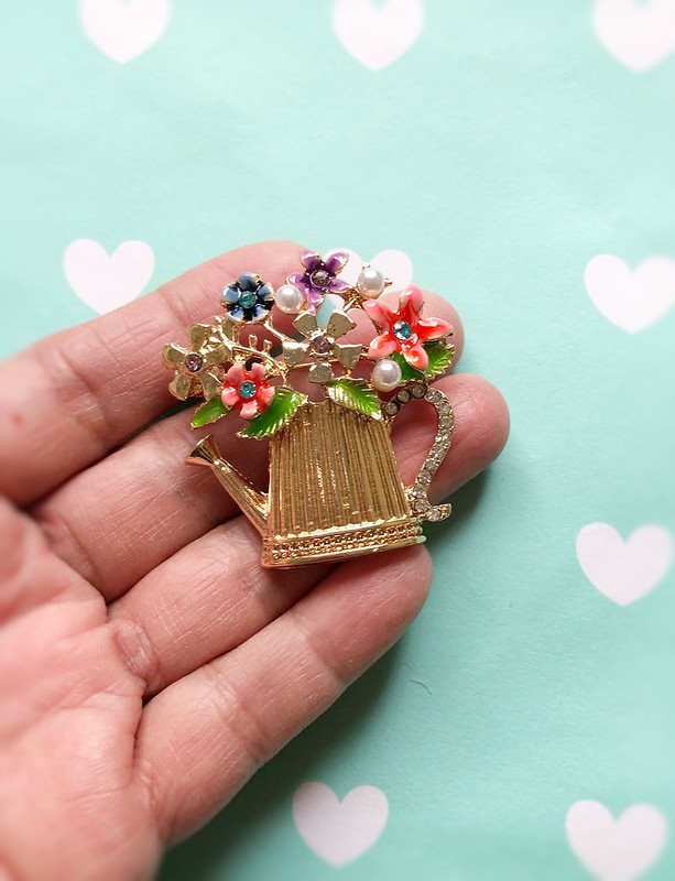 Watering Can Pin Golden Water Flower can brooch Rhinestone Garden Watering Can