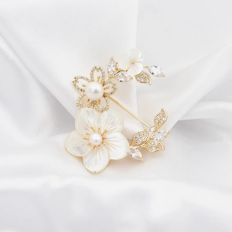 Flower Crystal Brooches For Women Rhinestone Fashion Elegant Brooch Pin Gift USA