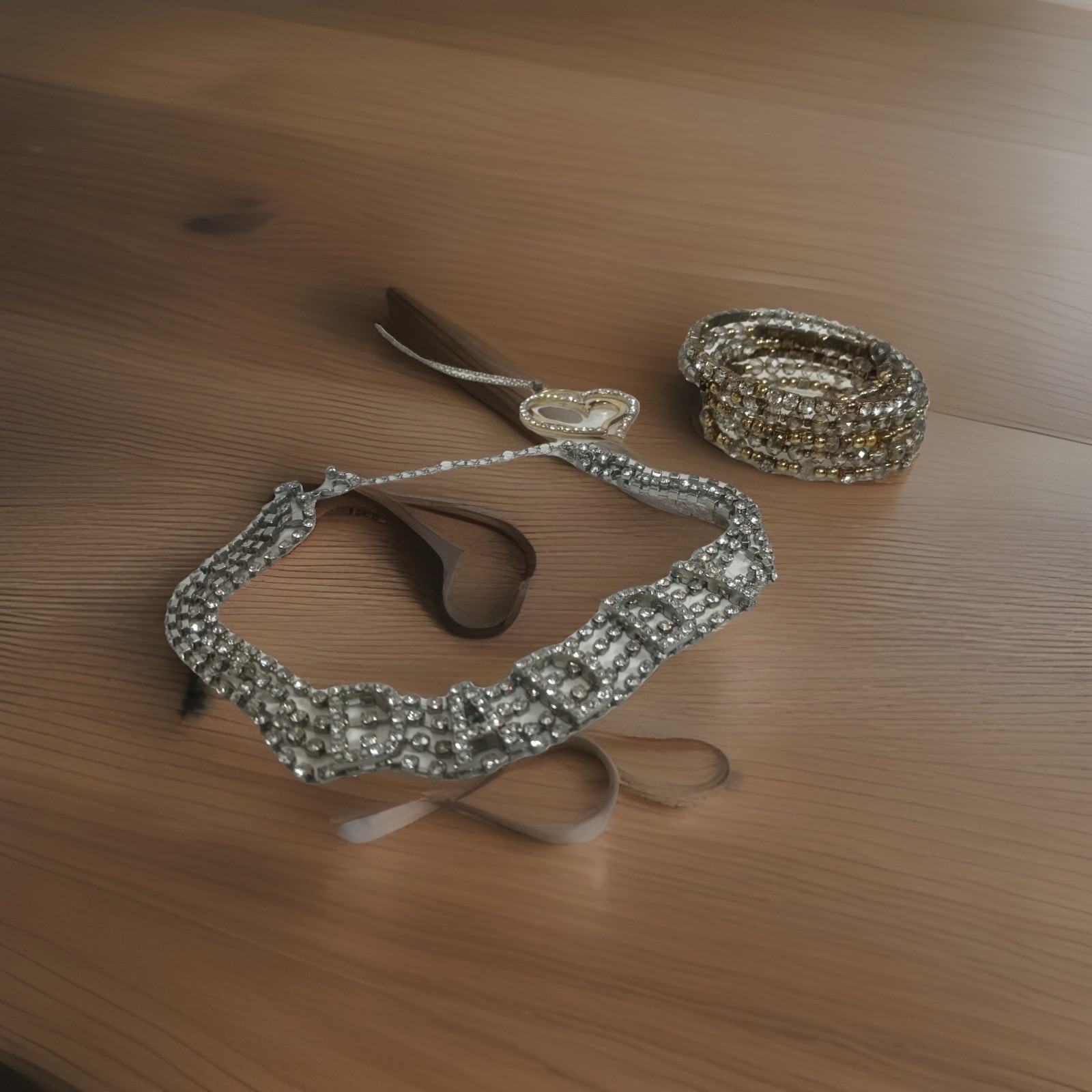 Stylish Costume Jewelry Lot RhinestoneChocker Heart Shaped Pendent Necklace Bead