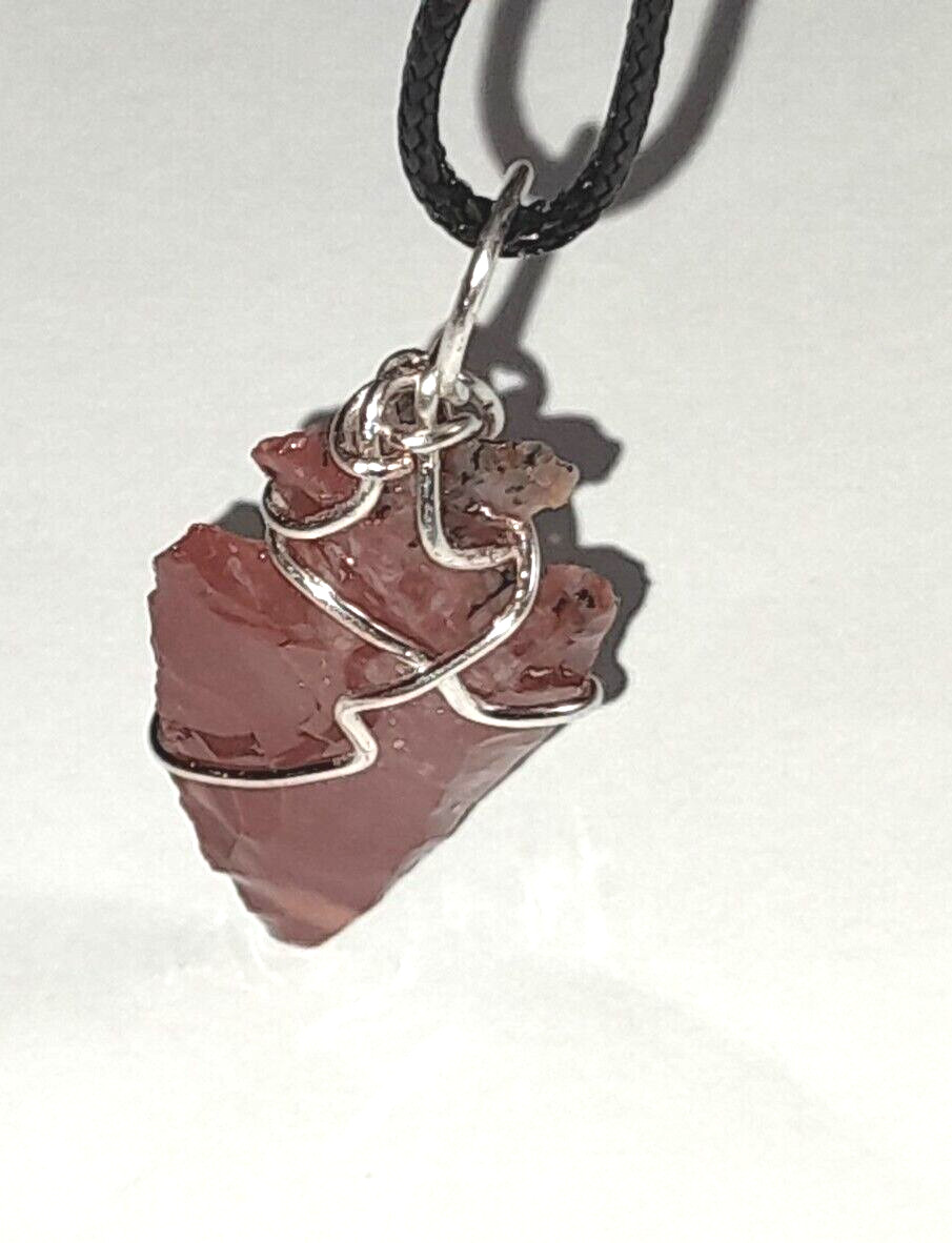 Natural jasper Arrowheads necklaces male female red pendants jewelry Gift unisex