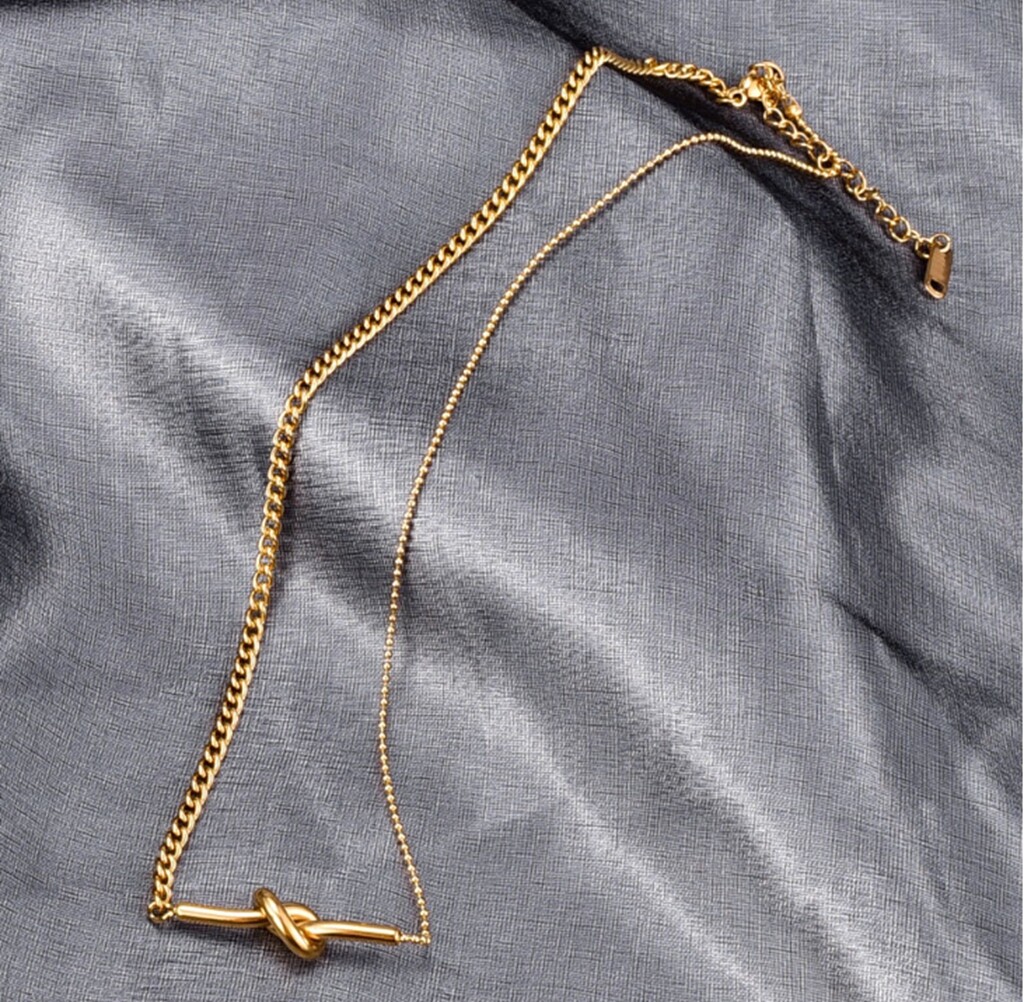Women Gold Plated Titanium Stainless Steel Gold Knot Heart Bar Necklace 16-18″