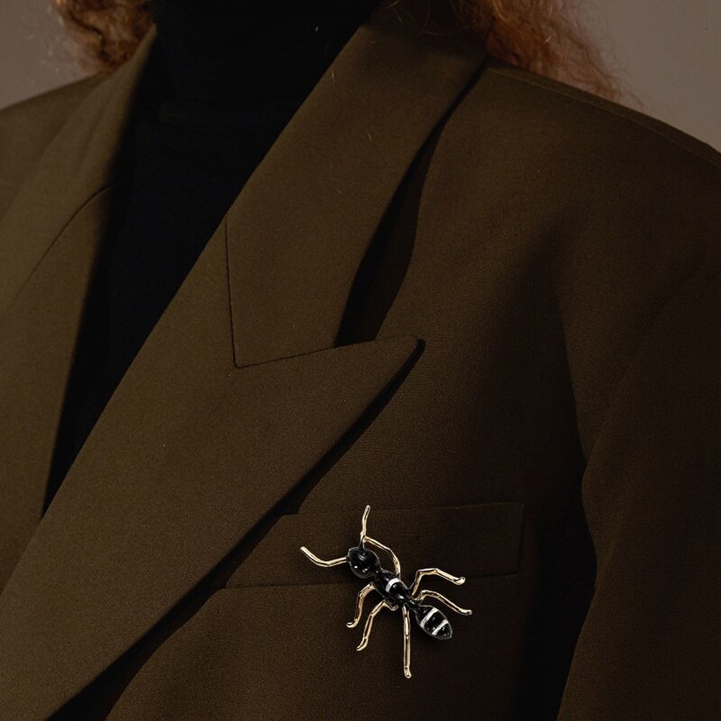 Simple Enamel Big Ant Brooch Insect Pin Brooches Men and Women Western Party