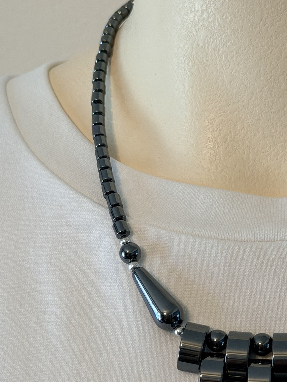 Geometric Pyramid Hematite Statement Necklace – Dark Metallic Gray 18”