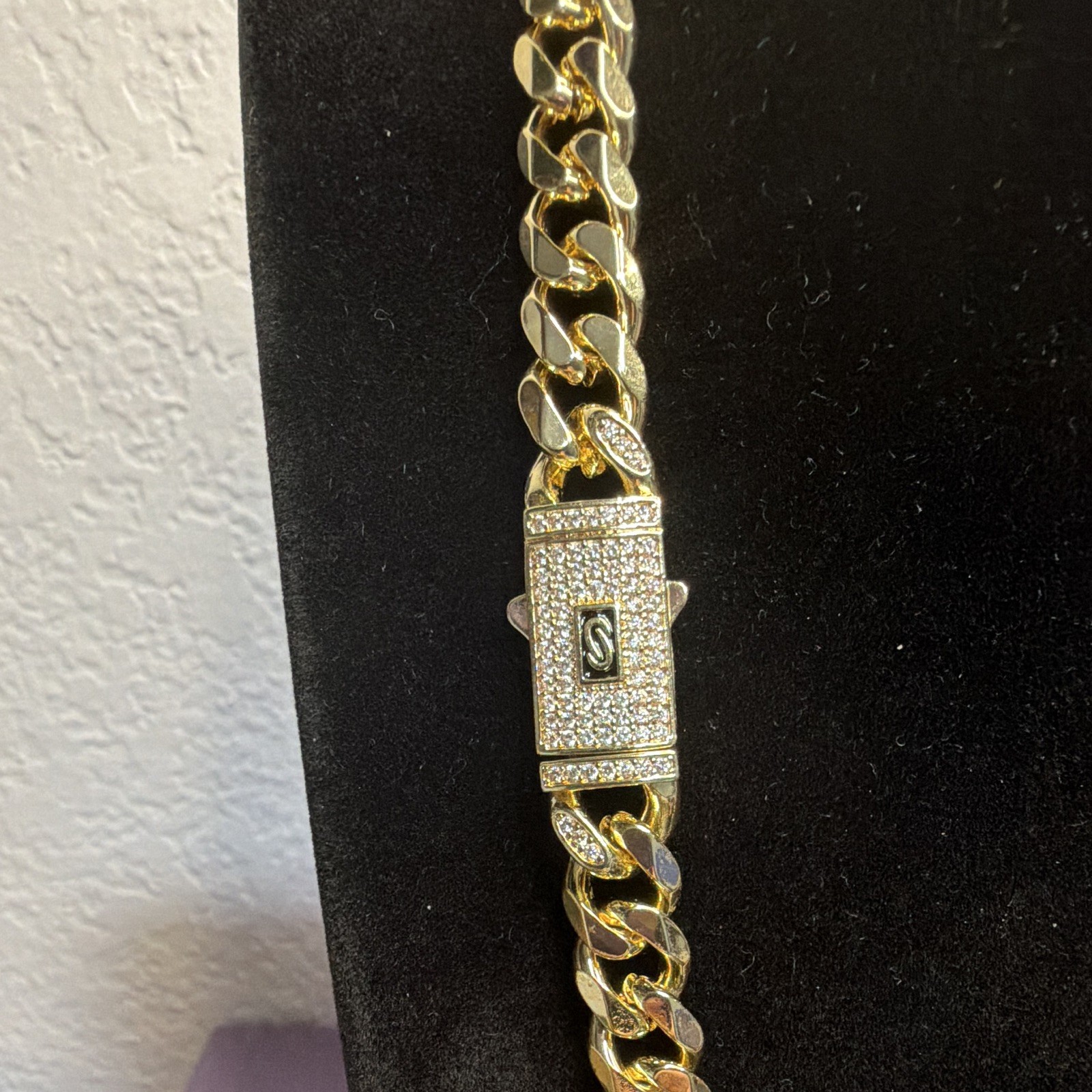 Gold Tone Cuban Link Chain Necklace, Metal Chain, Box Clasp Closure