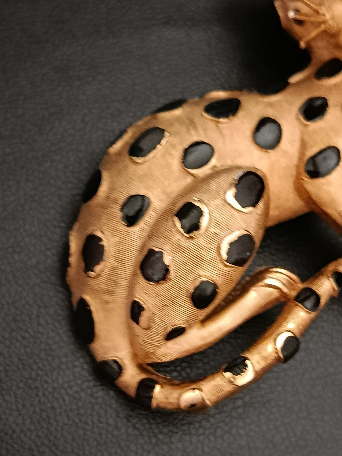 Rare Crown Trifari Leopard Brooch Trifari’s Ark 1966 Enamel Figural Cat 65mm