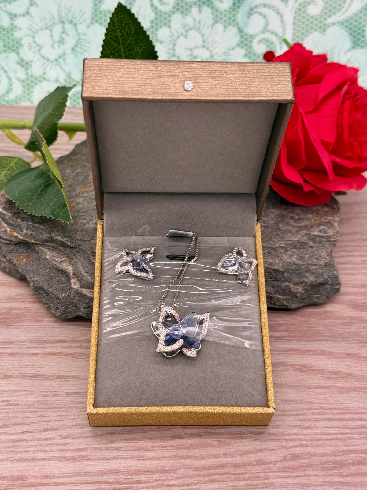 GEMMANCE Butterfly Alexandrite Purple Silver Tone Necklace Earrings Bracelet Set