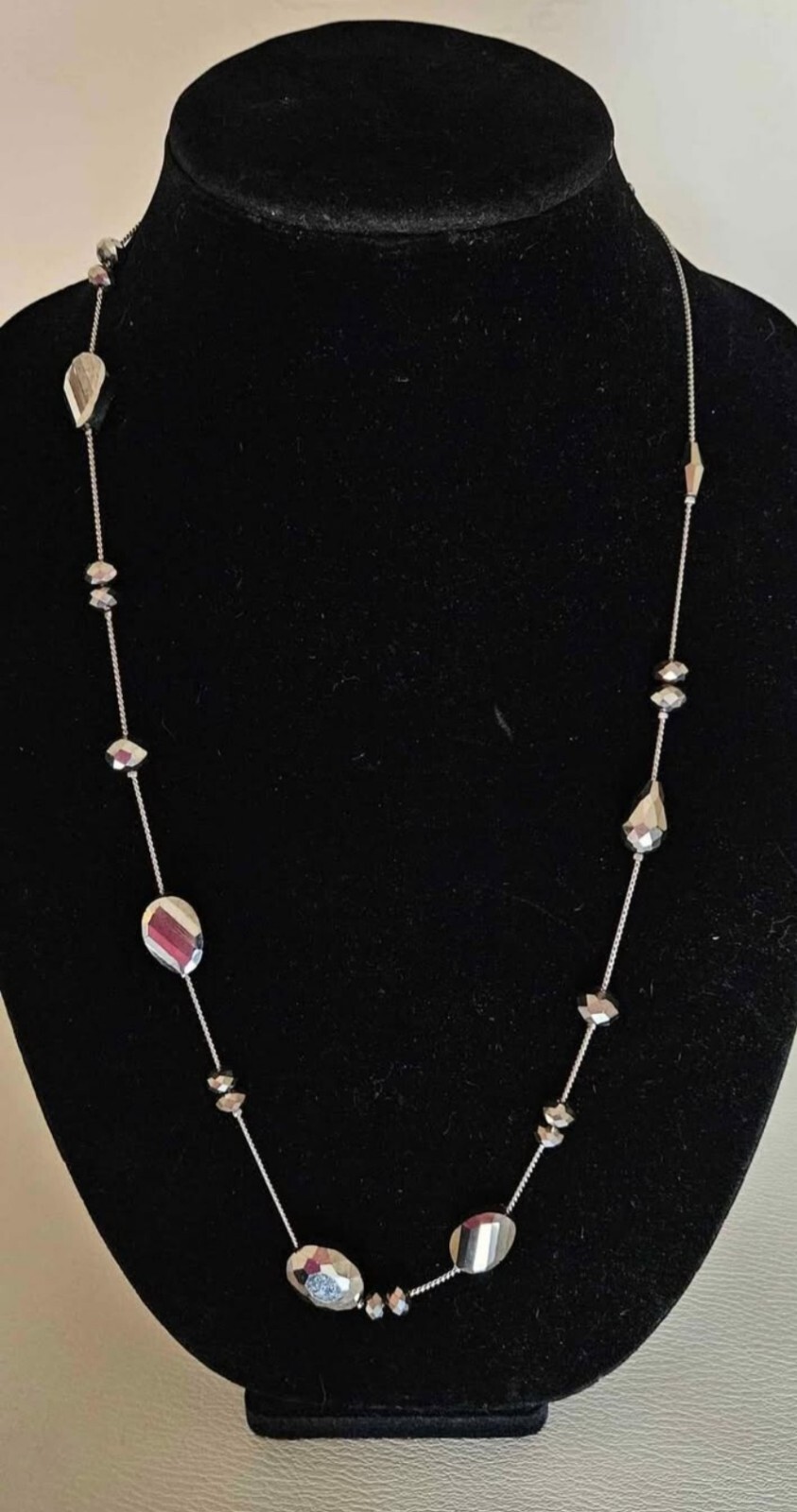 10 PCS Of Jewelry Variety Beautiful Necklaces In Gold & Silver & Black Tone