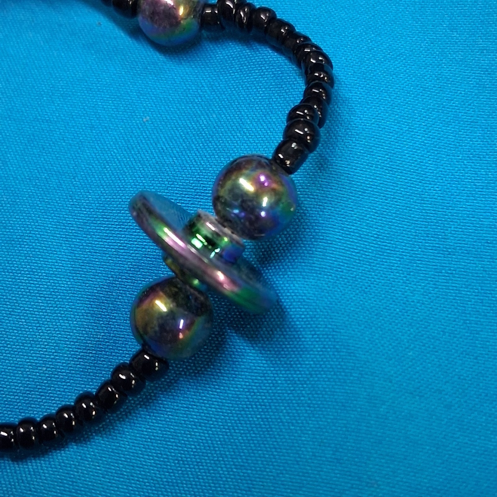 Vintage Black Channel Set Bead Purple Iridescent Accent Stretch Bangle Bracelet