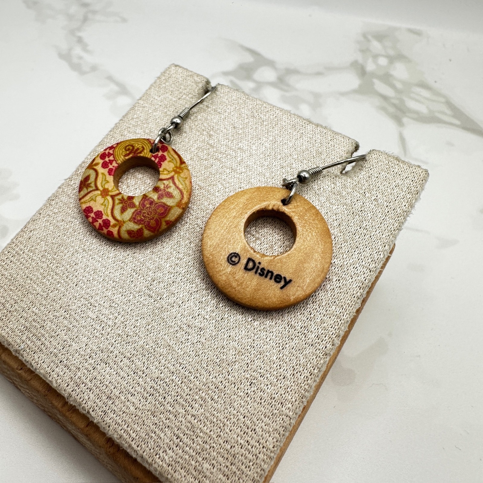 Vintage Disney Boho Red Floral Wood Dangle Earrings Open Circle Folk Art Moana