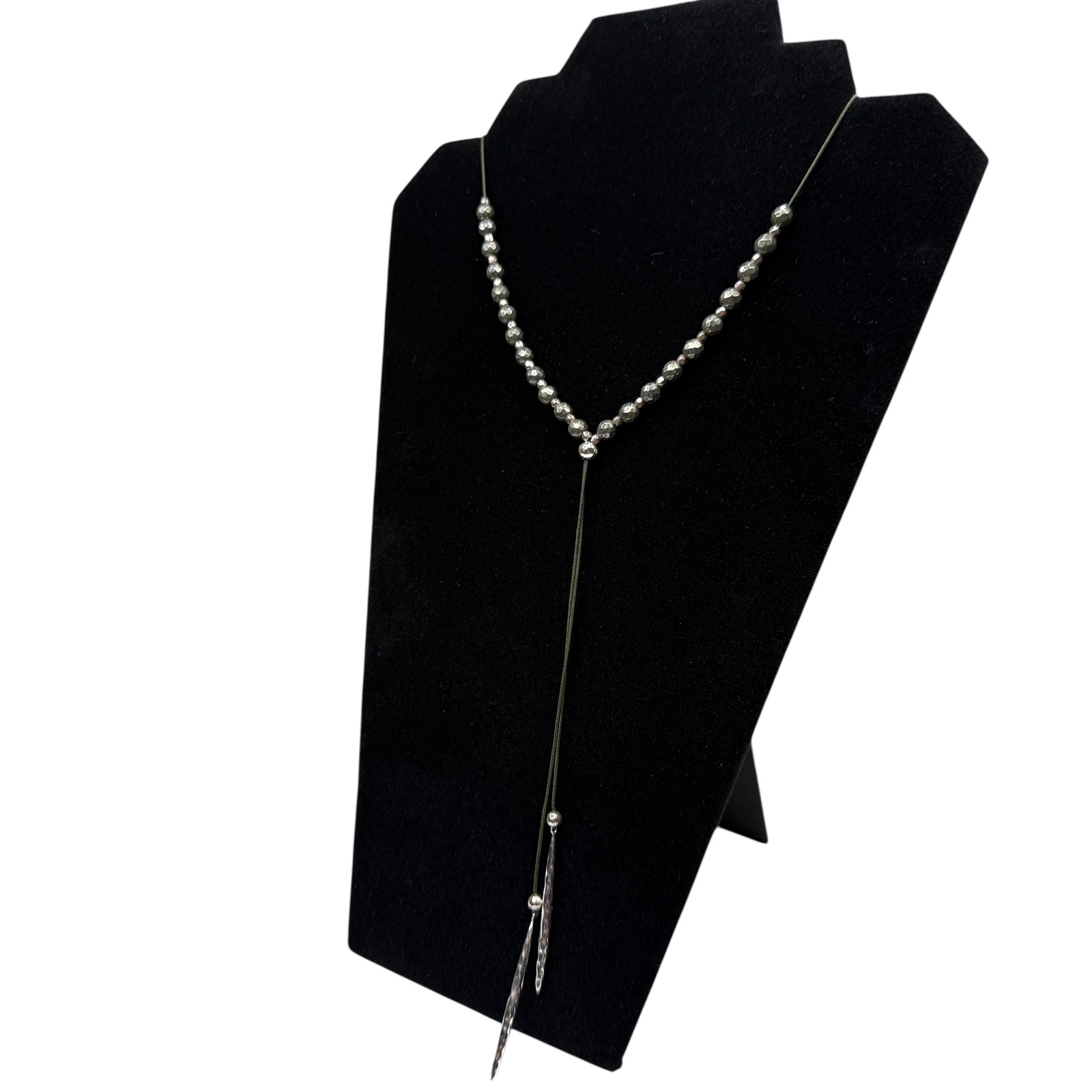 Lariat Y Necklace Green Grey Faceted Metal Beads Silver Tone Bar Pendant 18 in