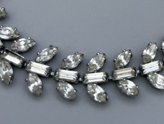 Vintage Rhinestone Necklace Silver Tone Navette Baguette Mid Century 40cm