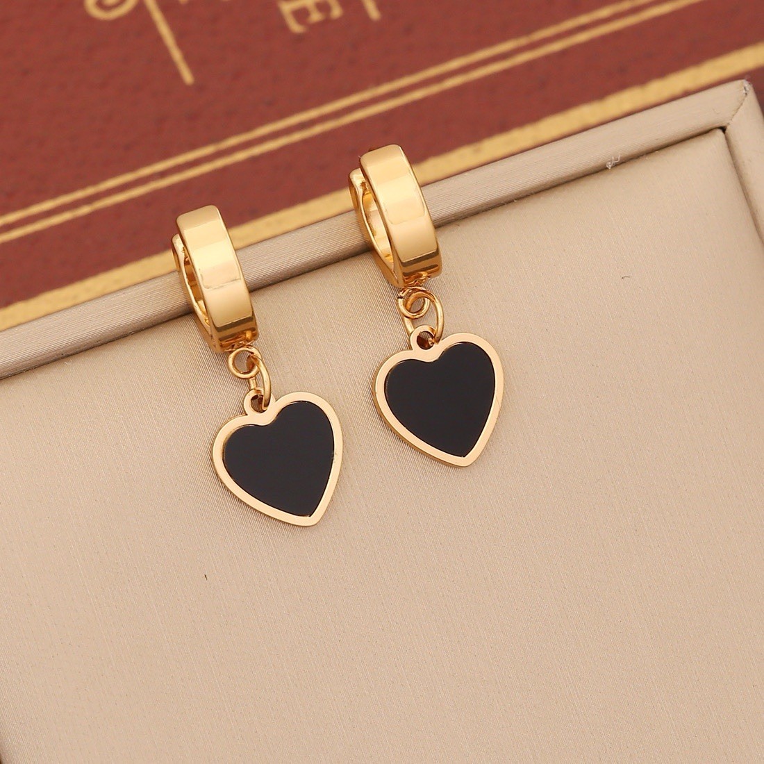 Gold Tone Black Heart Love Jewelry Set Necklace Bracelet & Earrings