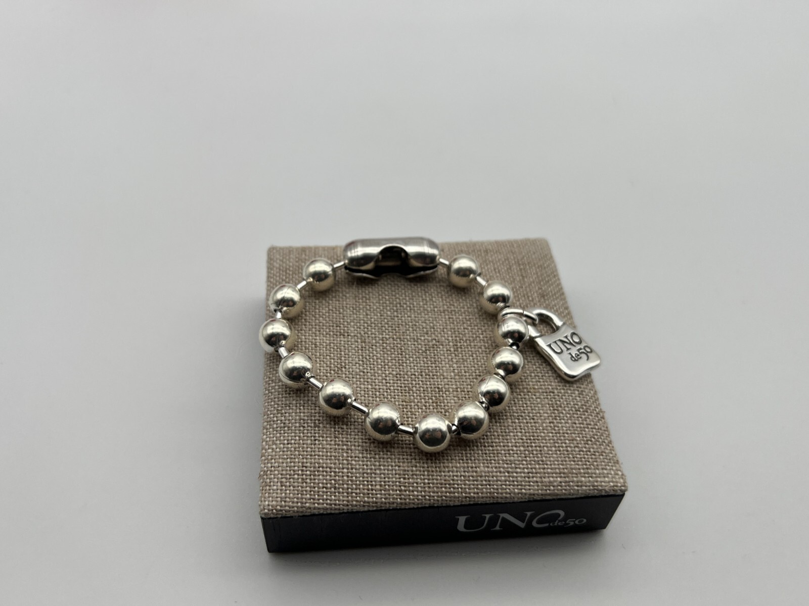 NEW Uno de 50 SNOWFLAKE Bracelet Sterling Silver Plated Beads Size Large