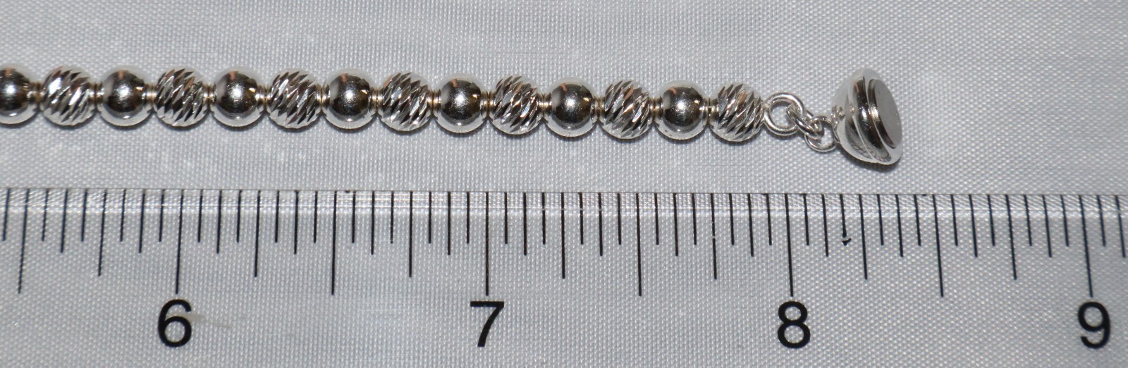 Milor Sterling Silver Textured Bead 8 inch Magnetic Clasp Bracelet