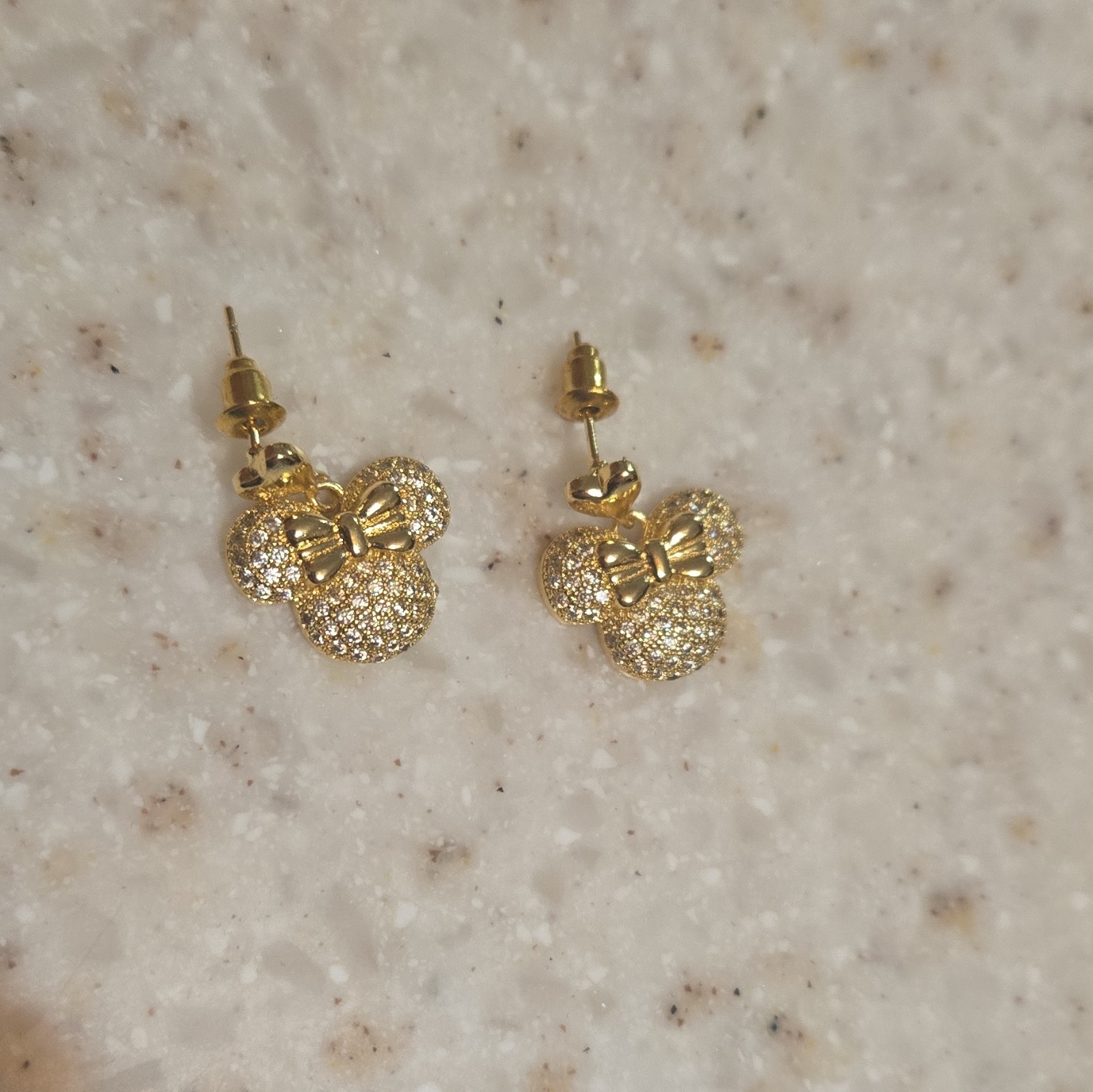 Gold Tone Minnie Mouse Head Stud Earrings Butterfly Closure No Stone Disney